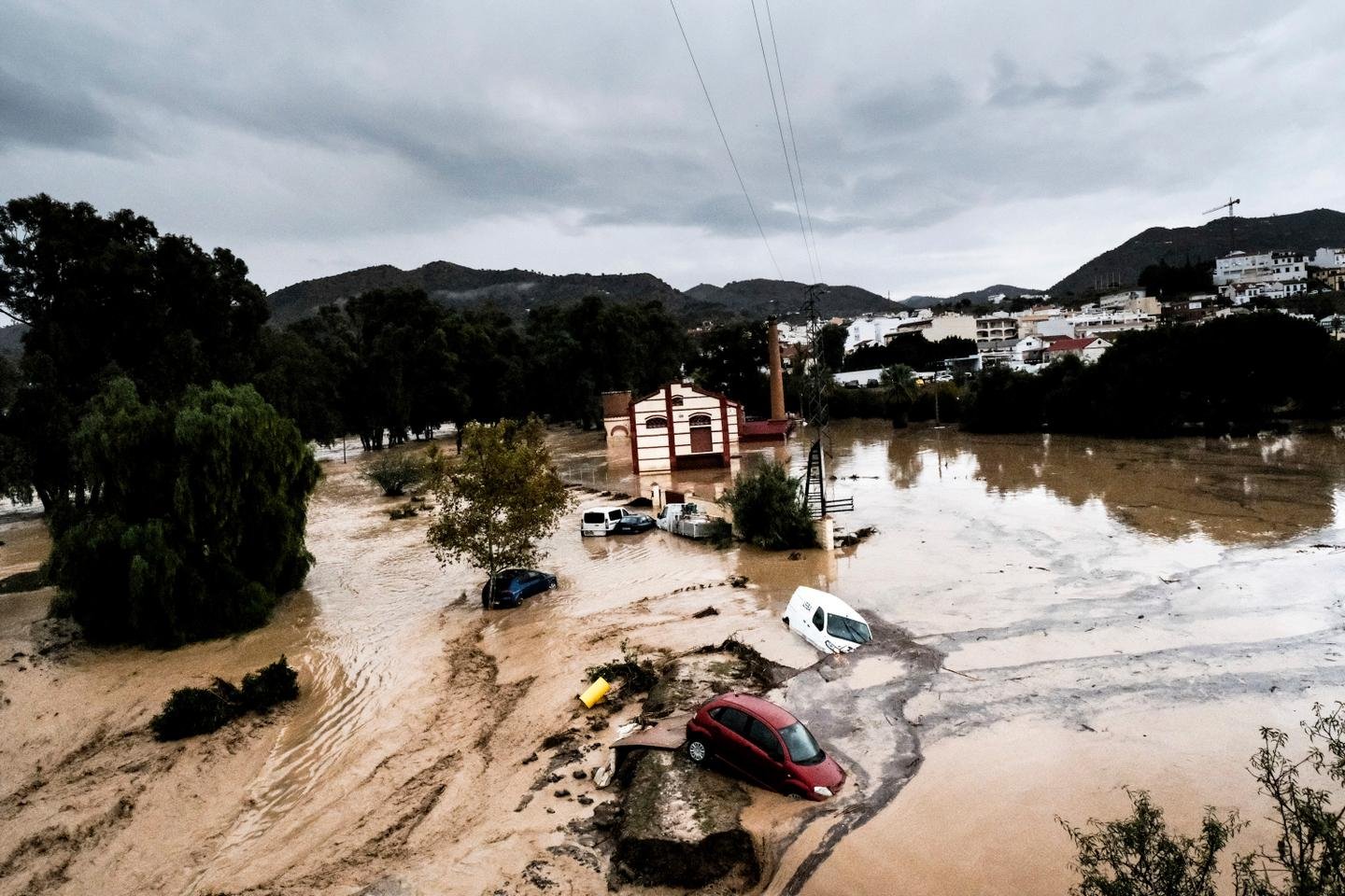 “A água veio de repente, como um tsunami”
