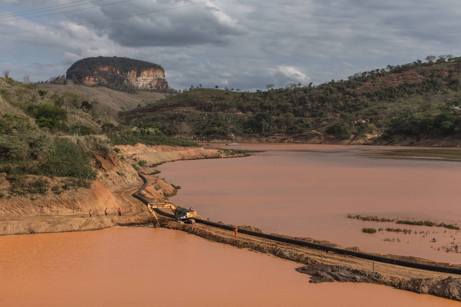 Acordo de tragédia de Mariana deve ficar em R$ 170 bilhões - 18/10/2024 - Cotidiano