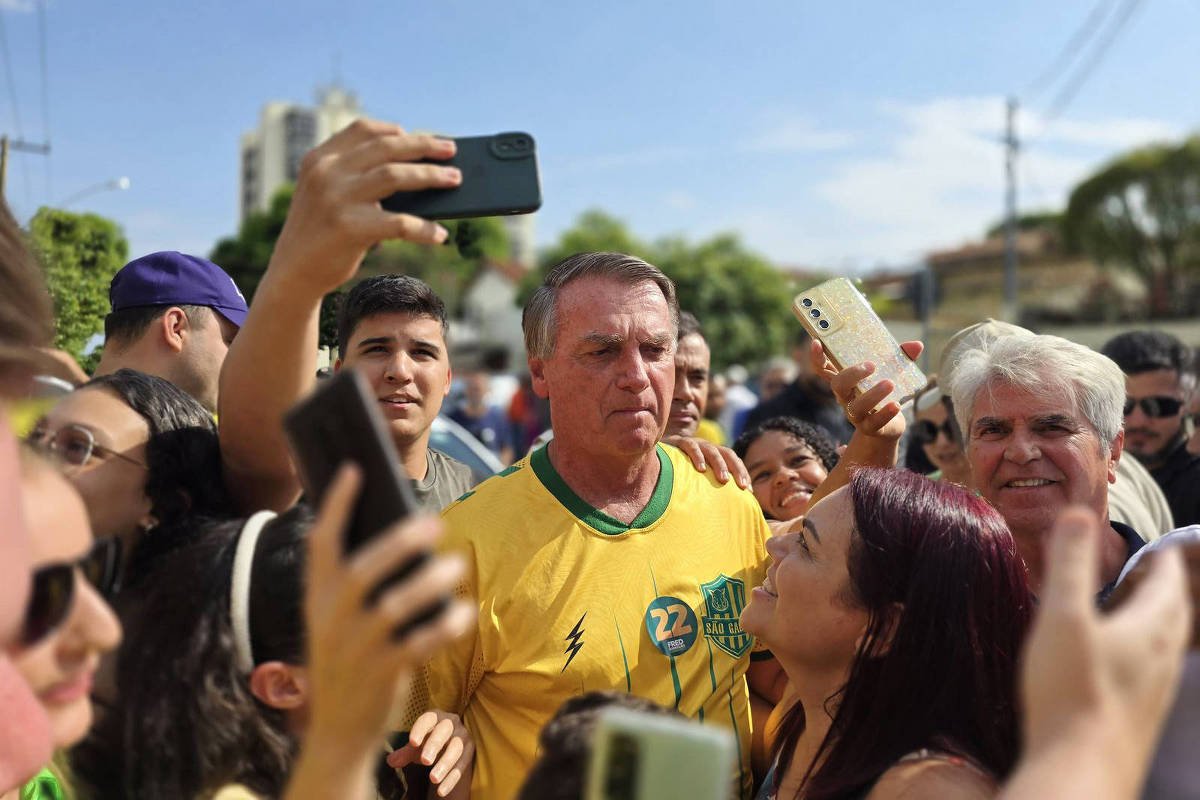 Anistia a 8/1 e Bolsonaro nasce com brecha - 30/10/2024 - Poder