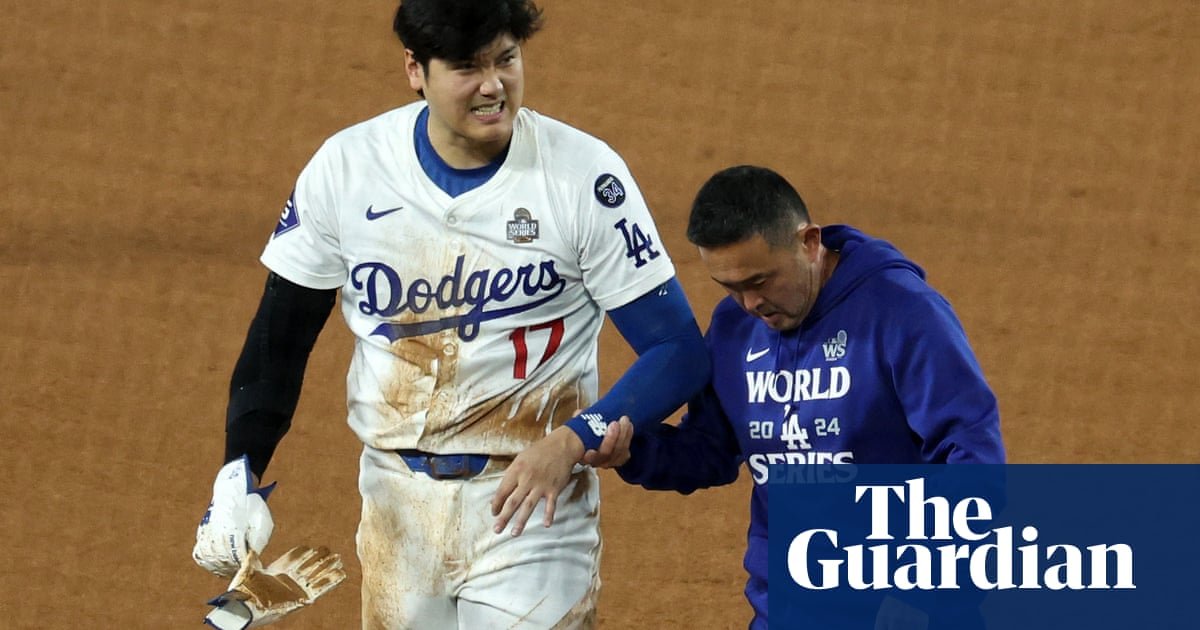 Dodgers dizem que Shohei Ohtani jogará o Jogo 3 da World Series, apesar da lesão no ombro | Shohei Ohtani
