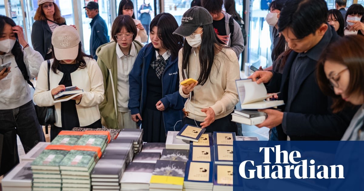 Estoques de livros de Han Kang se esgotam após conquista do prêmio Nobel | Han Kang
