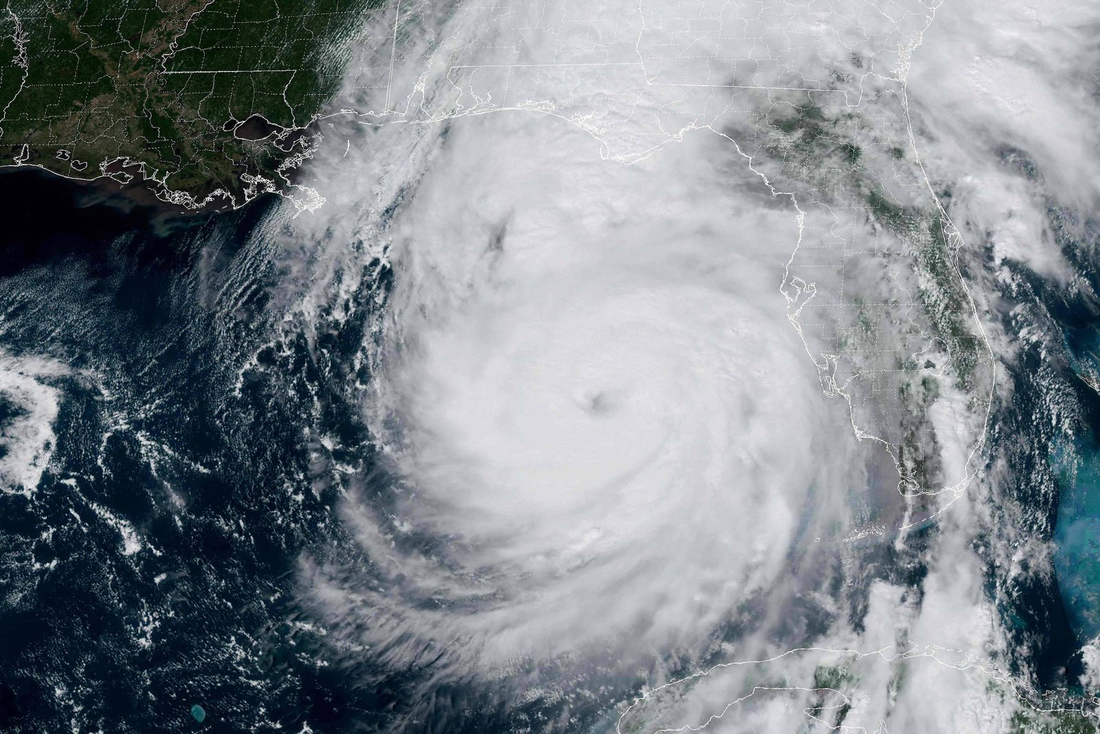 Furacão Helene: crise climática intensificou chuva e vento - 09/10/2024 - Ambiente