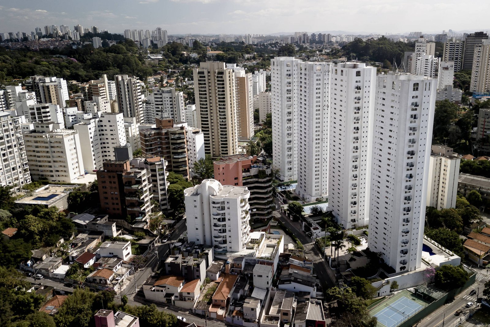 Inadimplência nos aluguéis tem segundo menor nível do ano - 12/10/2024 - Painel S.A.