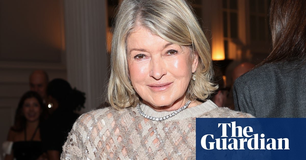 Martha Stewart critica filme da Netflix que ‘me faz parecer uma velhinha solitária’ | Filme
