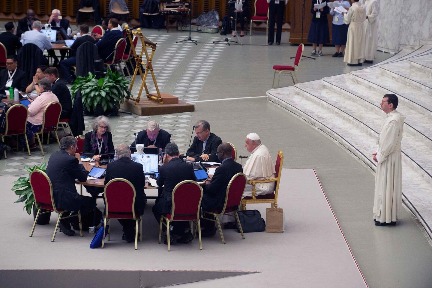 Para os católicos franceses, a forte expectativa de uma evolução da Igreja no papel das mulheres