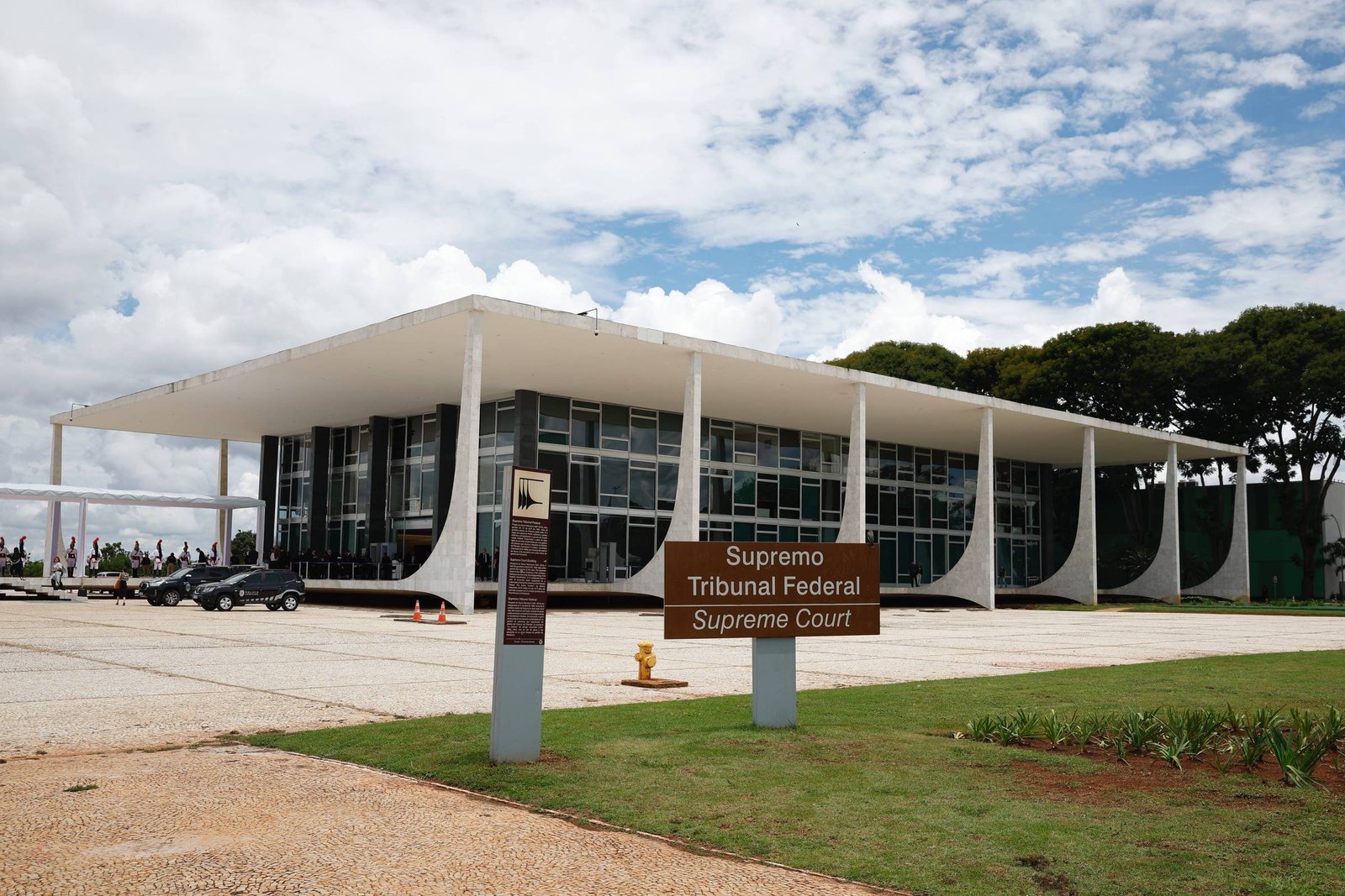 STF medeia embate em torno de medicamento de R$ 17 milhões - 21/10/2024 - Equilíbrio e Saúde