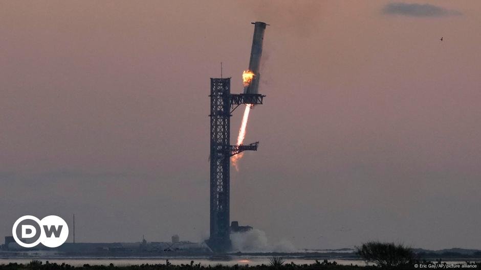 SpaceX ‘captura’ booster megarocket com braços de metal – DW – 13/10/2024
