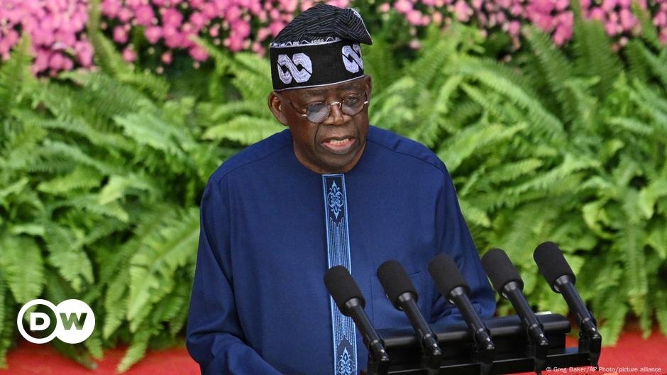 Tinubu remodela gabinete em meio à crise econômica – DW – 24/10/2024