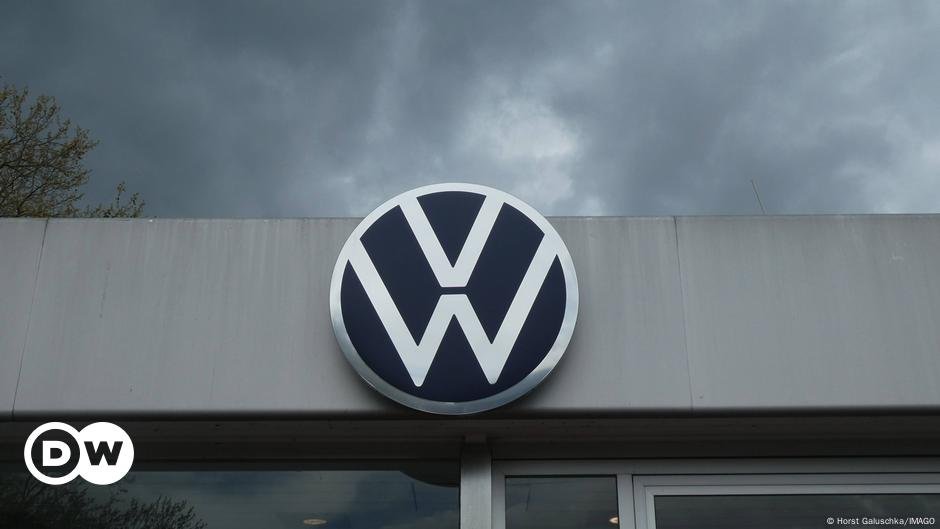 VW pretende fechar três fábricas alemãs, diz conselho de trabalhadores – DW – 28/10/2024