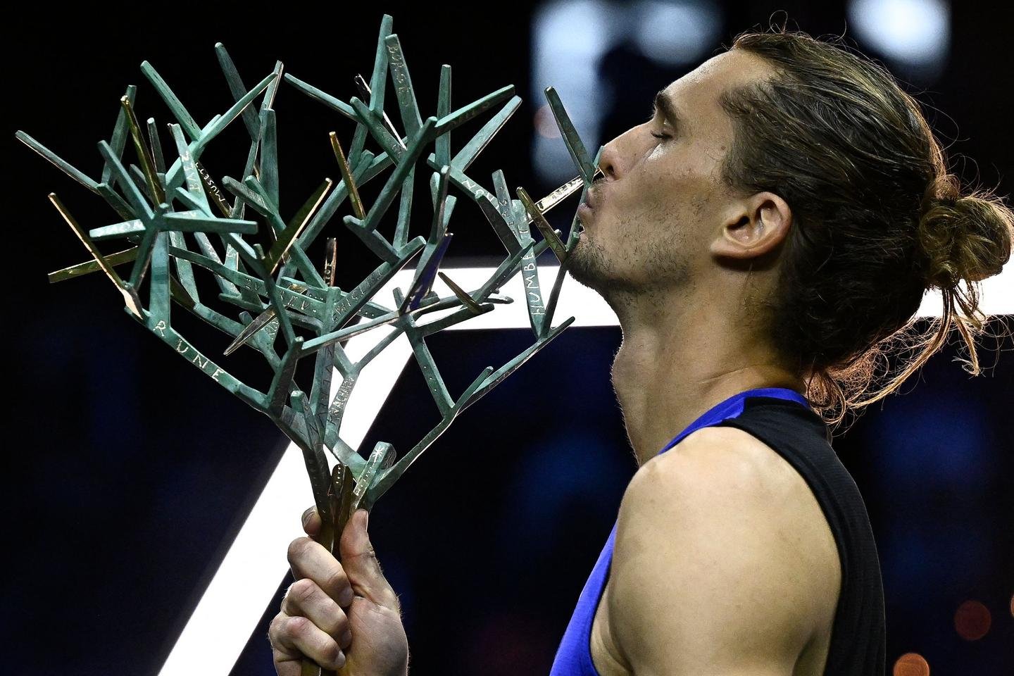 Alexander Zverev, último imperador de Bercy, põe fim ao sonho de Ugo Humbert
