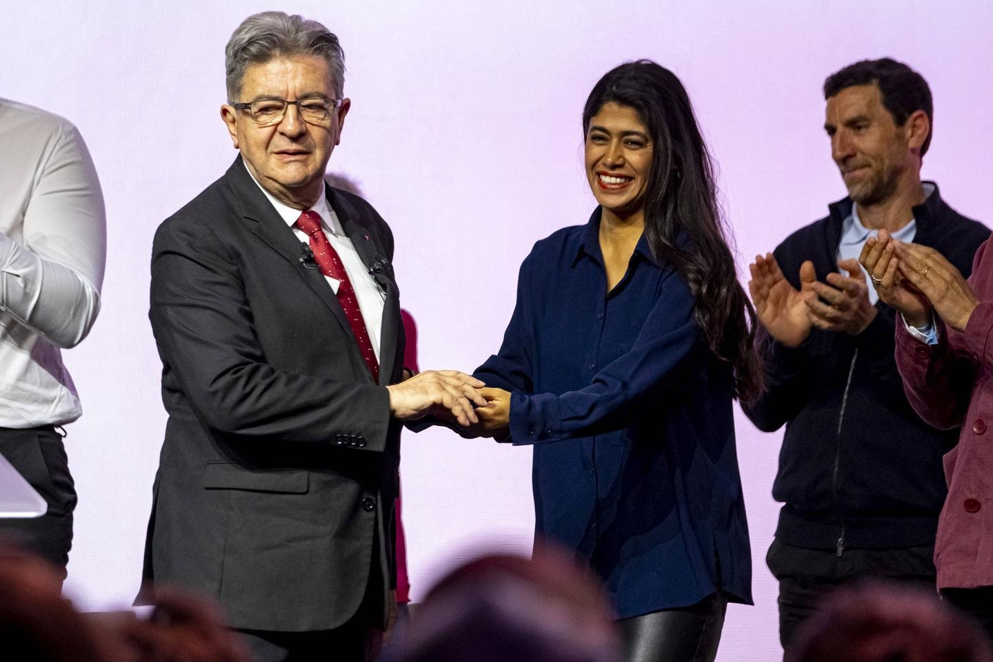 Insoumise a França criticada por ter proposto revogar o crime de glorificação do terrorismo