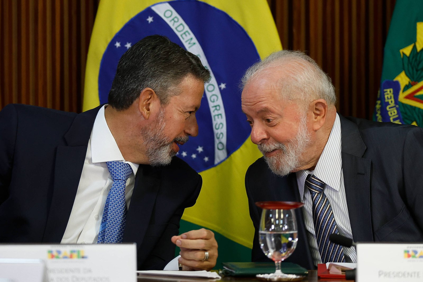 Lira nega acordo para assumir ministério de Lula - 01/11/2024 - Poder