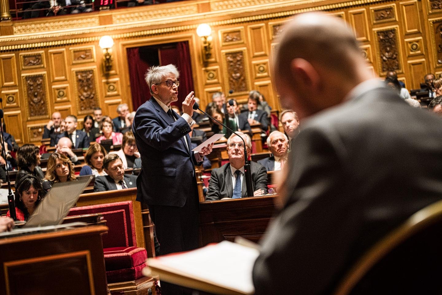 O ministro Patrick Hetzel se dá tempo para arbitrar