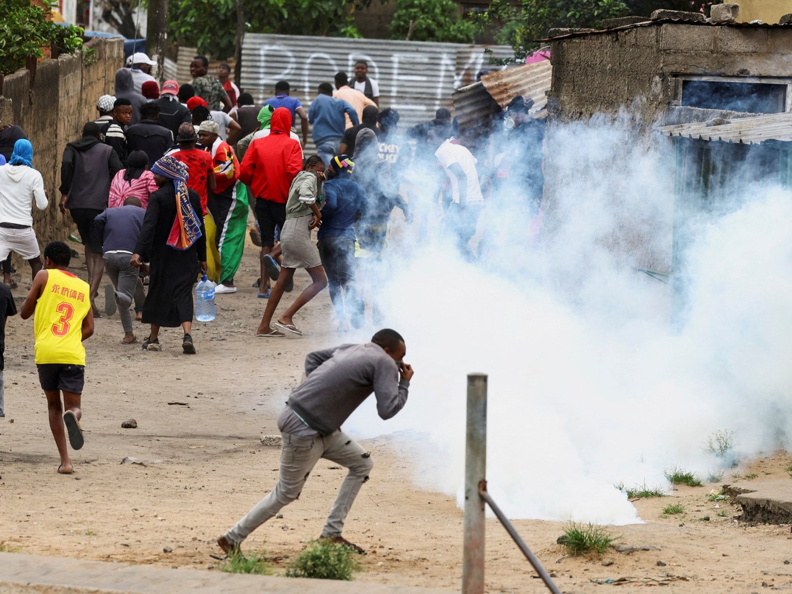 Polícia abre fogo contra protestos políticos em Moçambique | Feed de notícias