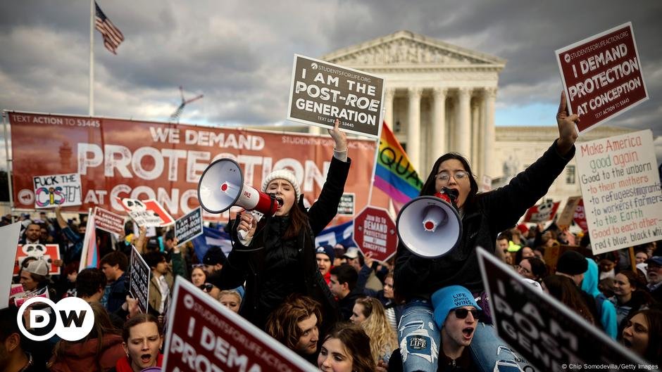 Por que o direito ao aborto é mais importante nestas eleições nos EUA – DW – 11/02/2024
