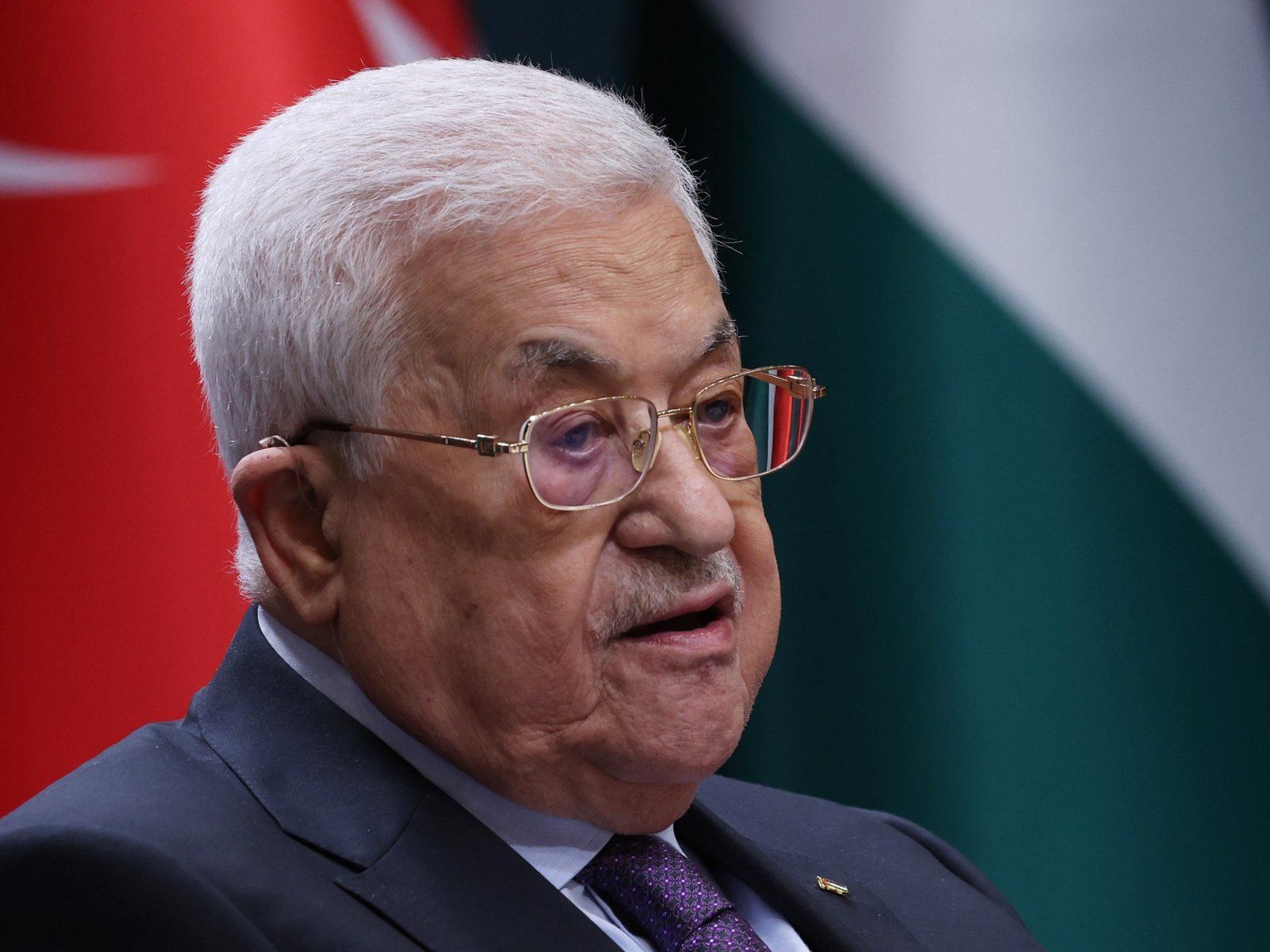 Porque é que Mahmoud Abbas, da Autoridade Palestiniana, nomeou agora um sucessor? | Notícias do conflito Israel-Palestina