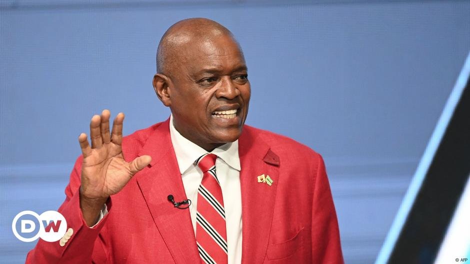 Presidente Masisi admite derrota – DW – 01/11/2024
