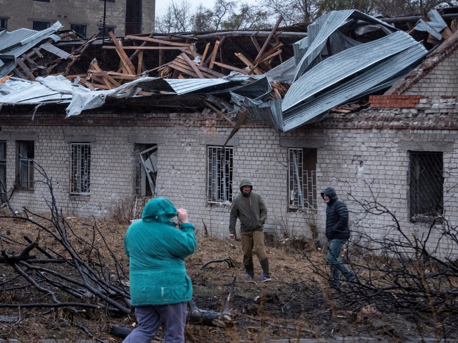 Ucrânia acusa Rússia de lançar míssil balístico intercontinental | Notícias da guerra Rússia-Ucrânia