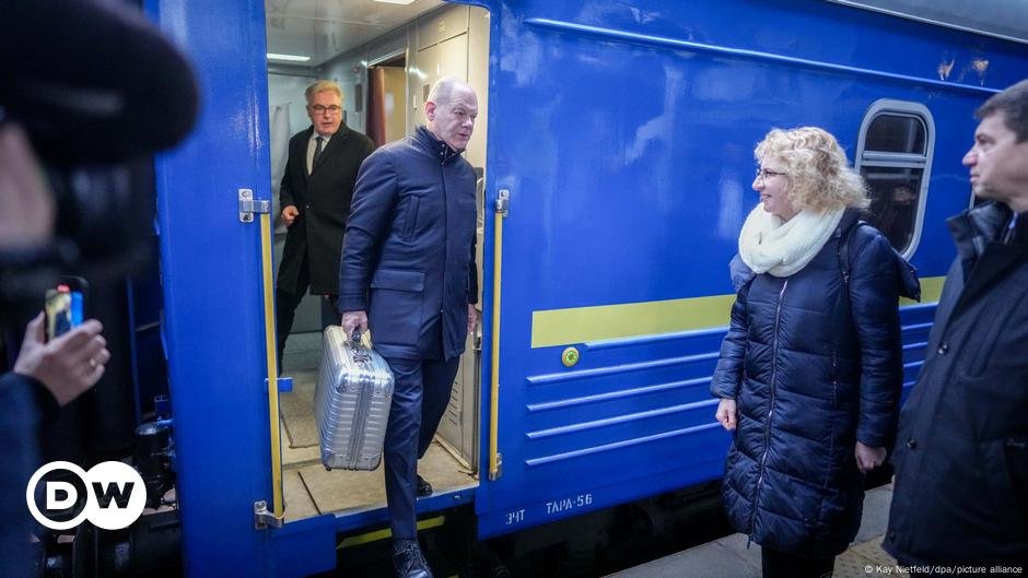 Olaf Scholz faz visita surpresa a Kyiv – DW – 03/12/2024