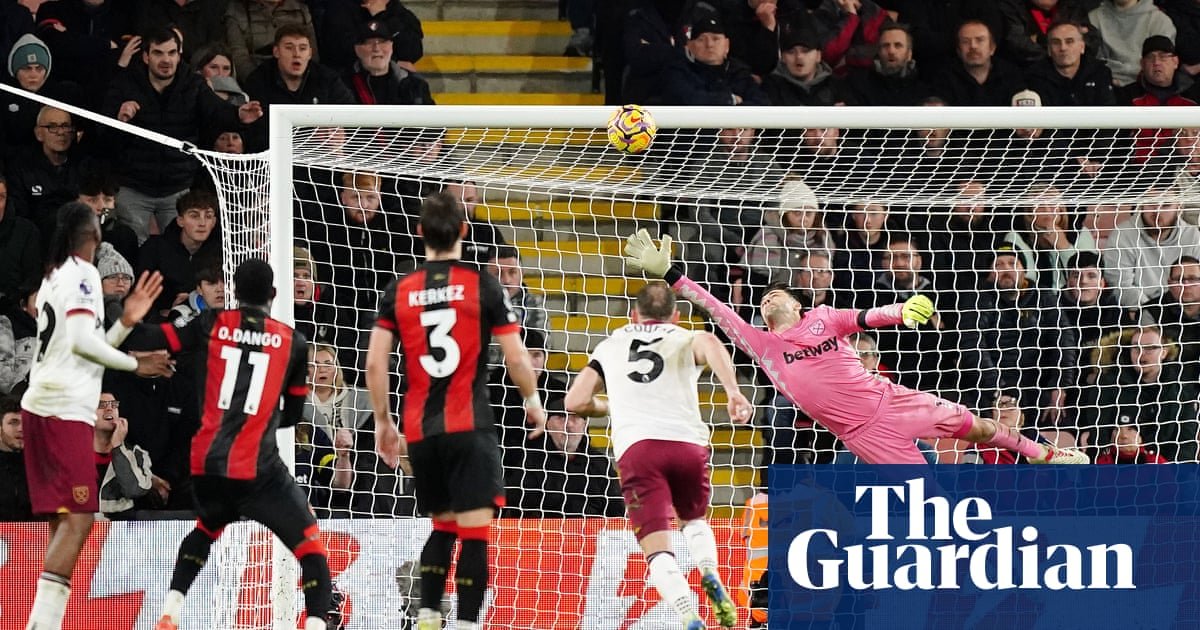 A impressionante cobrança de falta de Enes Unal vale ponto para o Bournemouth contra o West Ham | Primeira Liga