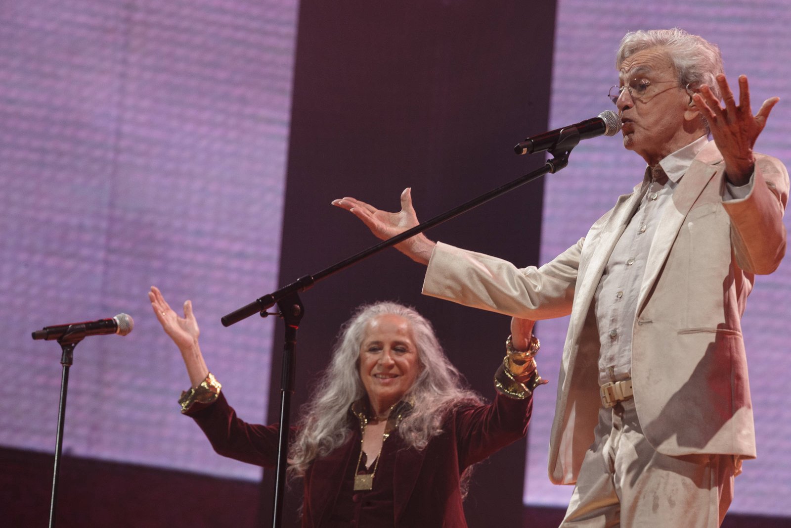 Caetano e Bethânia: Como foi o primeiro show em São Paulo - 14/12/2024 - Ilustrada