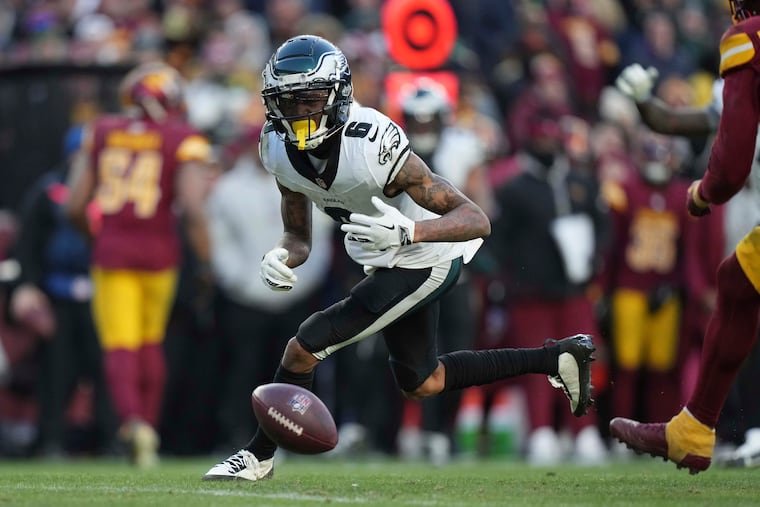 Eagles wide receiver DeVonta Smith dopped a late third-down pass that would have all but sealed an Eagles win.