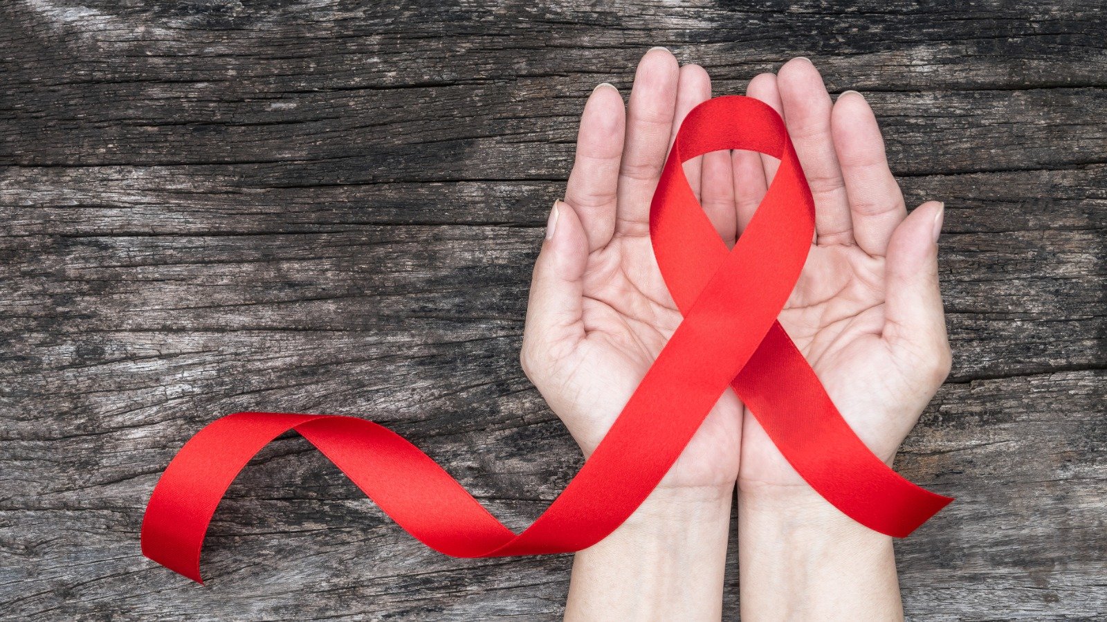 Dezembro vermelho: acolhimento é palavra-chave no tratamento e prevenção ao HIV/Aids