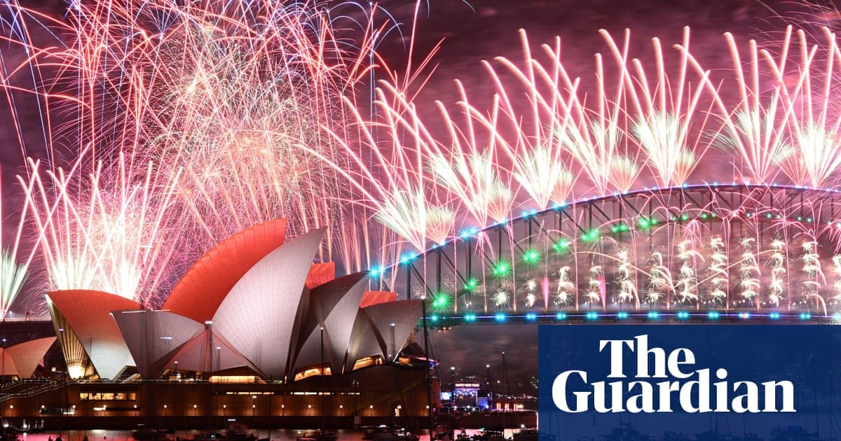 Fogos de artifício na véspera de Ano Novo em Sydney podem ser cancelados devido a greve de trens, diz comissário de polícia | Nova Gales do Sul