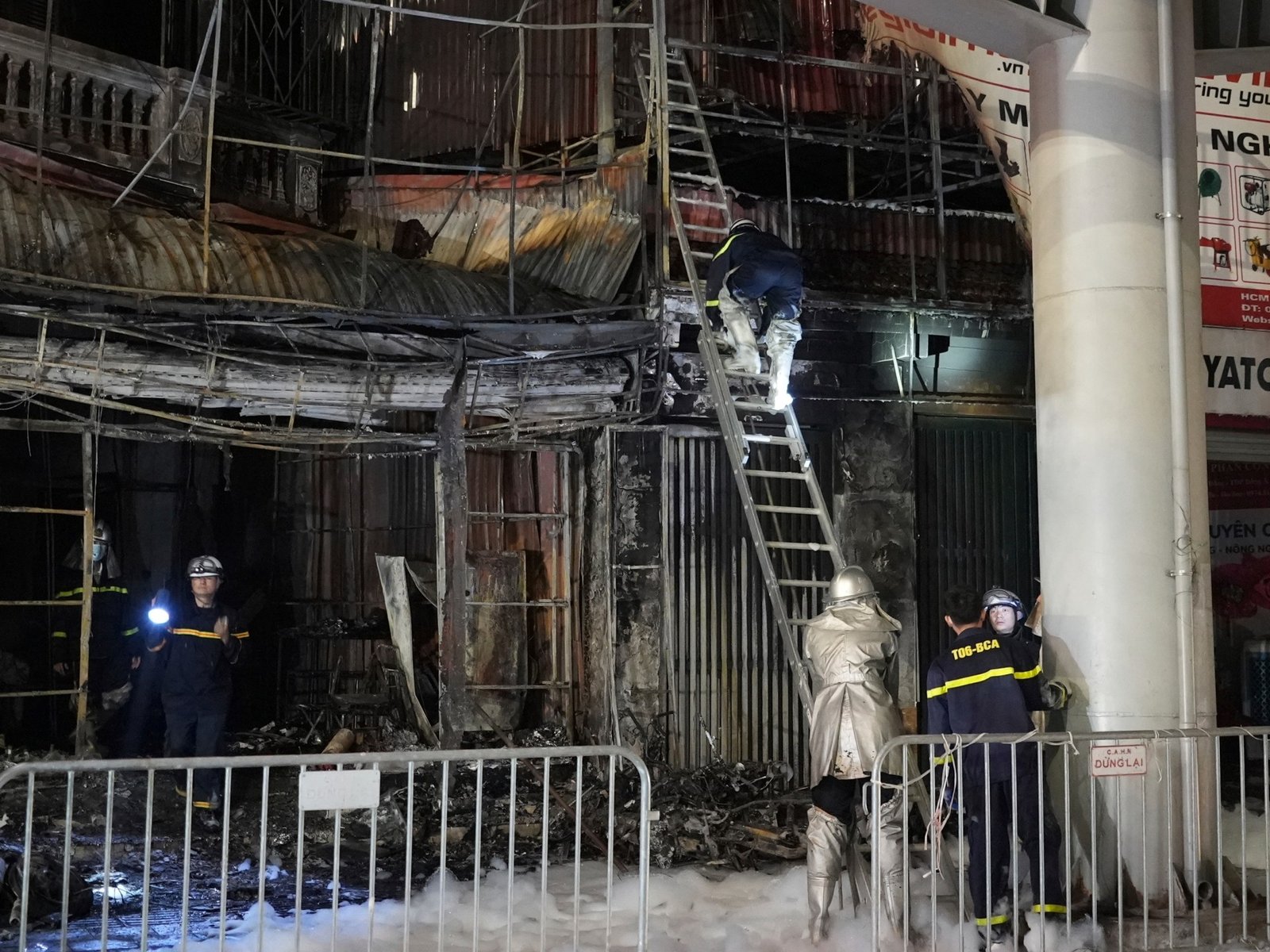 Incêndio criminoso em bar de karaokê em Hanói, no Vietnã, mata 11, diz polícia | Notícias
