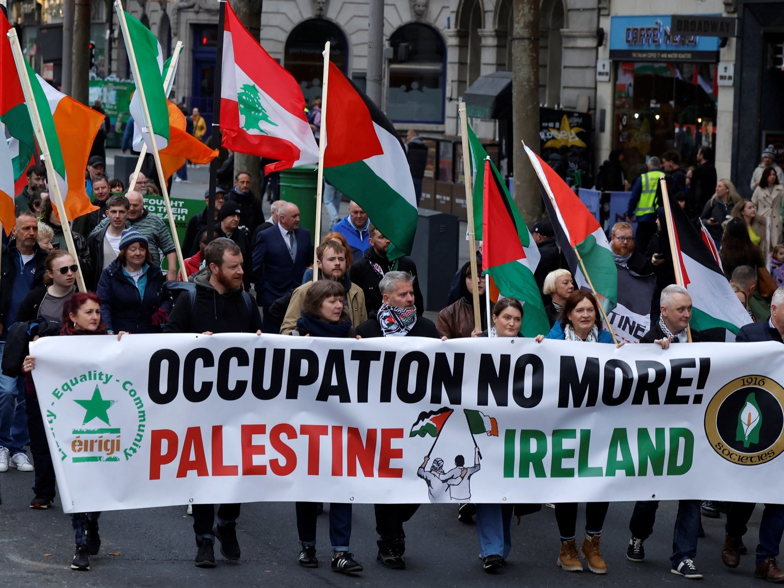 Israel fechará embaixada na Irlanda após Dublin apoiar caso de genocídio em Gaza | Notícias do conflito Israel-Palestina