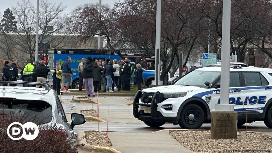 Professor e aluno mortos em tiroteio em escola em Wisconsin – DW – 16/12/2024