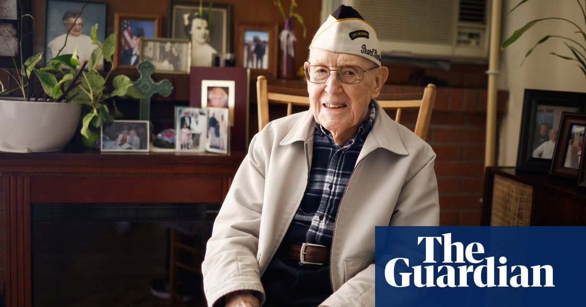 Warren Upton, sobrevivente mais velho do ataque a Pearl Harbor, morre aos 105 anos | Califórnia