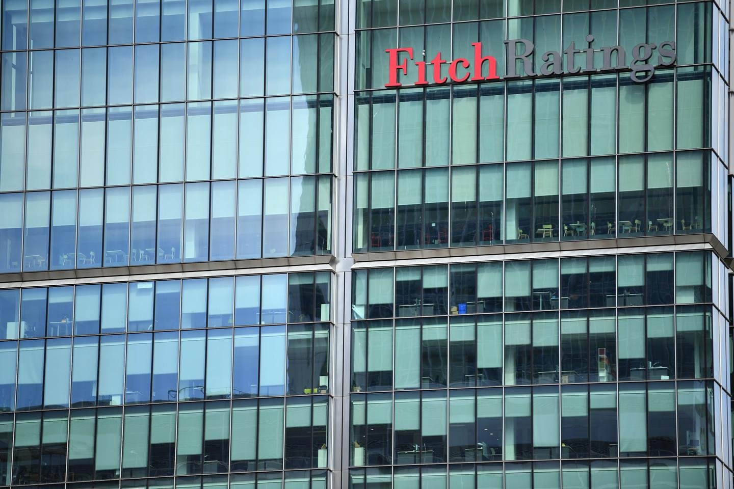 A França escapa do cutelo da Fitch e mantém seu "duplo a"