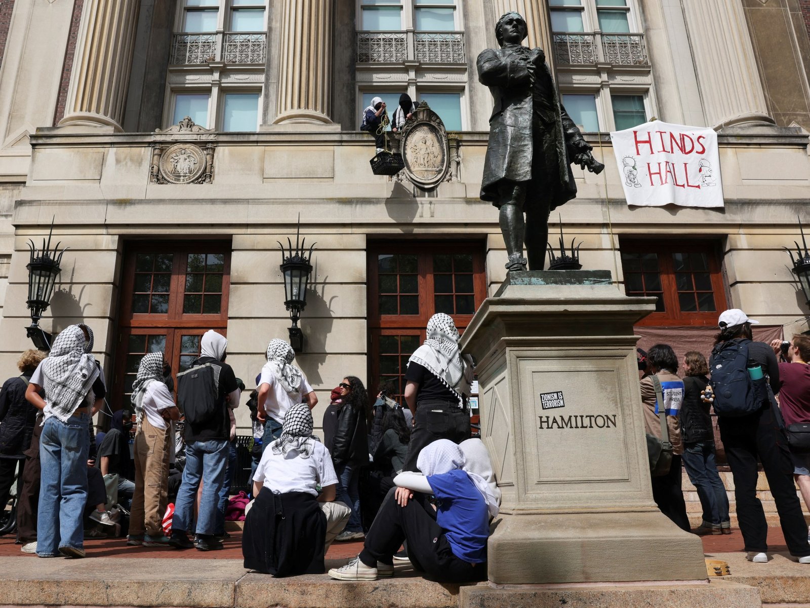 Columbia expulsa, suspende os estudantes após ameaças do governo: o que sabemos | Gaza News
