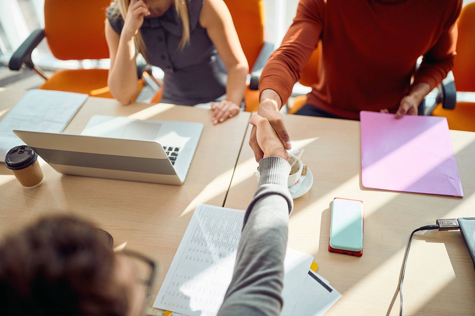 Como buscar um trabalho já estando empregado - 16/03/2025 - Carreiras